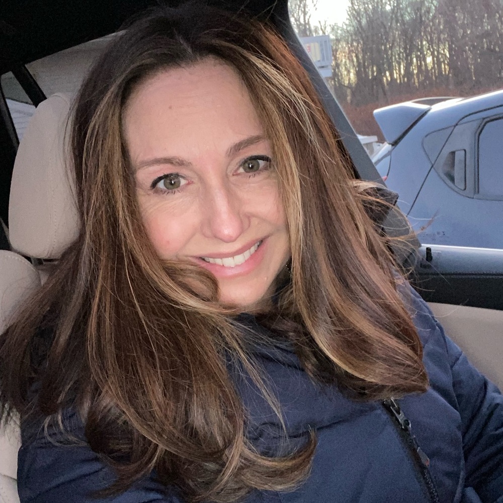 Meet your Posher, Jennifer